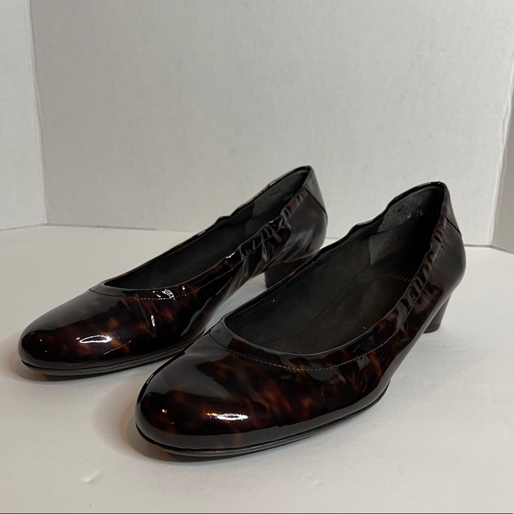 STUART WEITZMAN Brown/Bronze Tortoise Patent